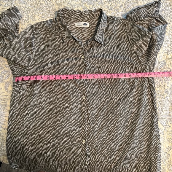 Old Navy Sheer Print Button Down Top Womens - Picture 2 of 5